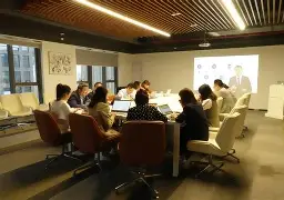 包含巴塞罗那内部会议纪要流出：转会期强势反弹，CBA季后赛使命明确，临场指挥获称赞的词条-体育新闻